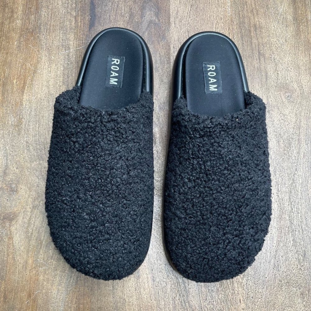 ROAM Black Fuzzy Magic Moon Mule Size 8‎ Faux Shearling